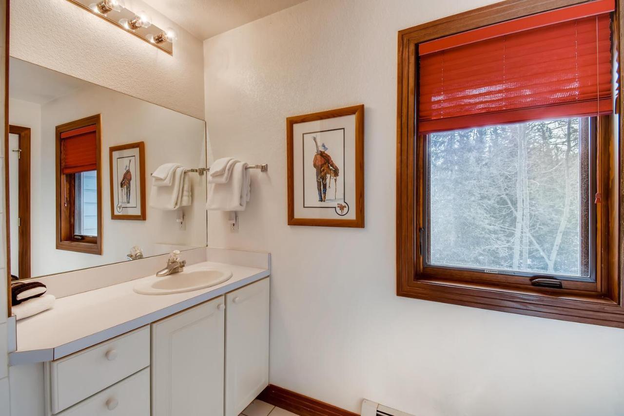 Pinecreek #F - 3 Bedroom - Close To Town - Shuttle To Slopes - Pool And Hot Tub Access Breckenridge Εξωτερικό φωτογραφία