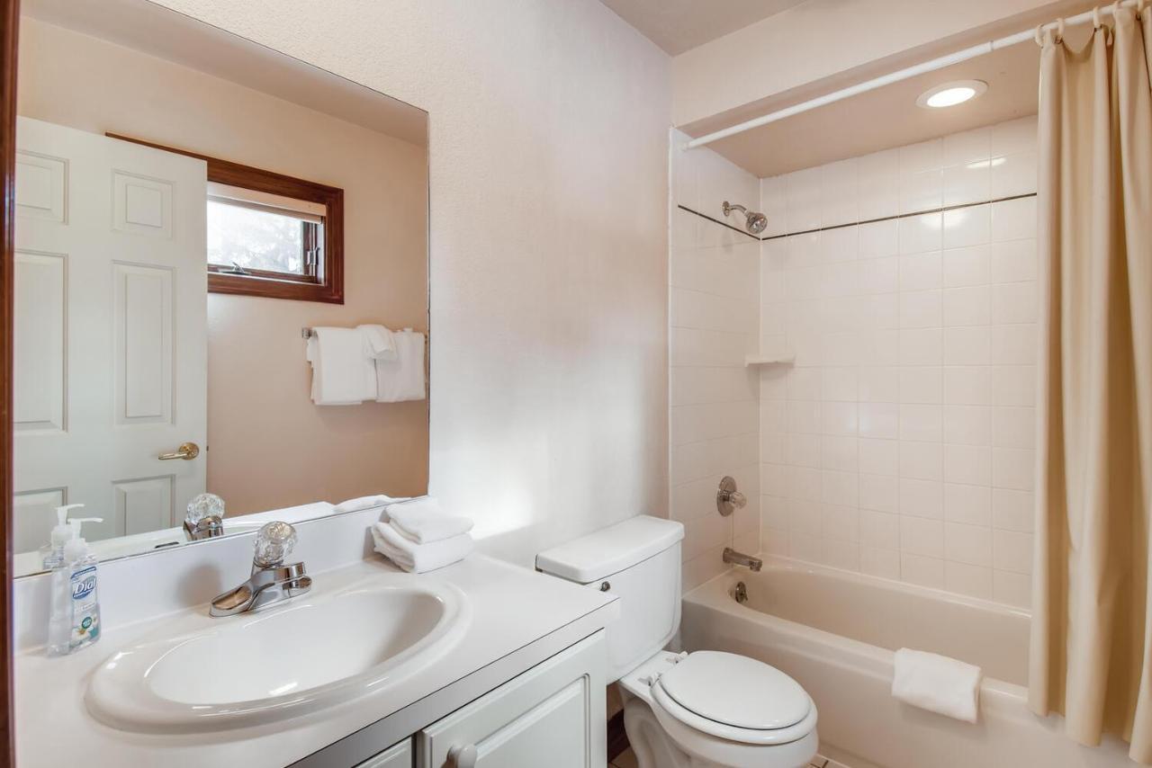 Pinecreek #F - 3 Bedroom - Close To Town - Shuttle To Slopes - Pool And Hot Tub Access Breckenridge Εξωτερικό φωτογραφία